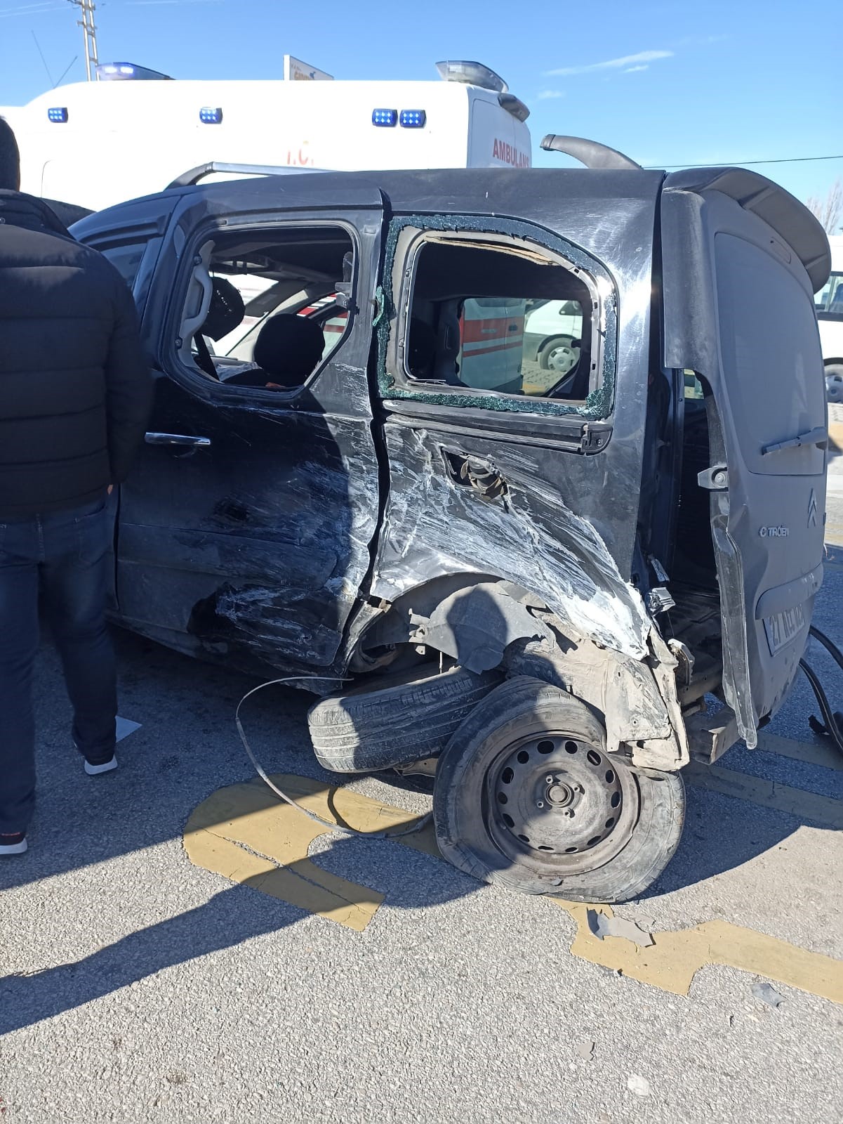 Van- Edremit kara yolu üzerinde kaza meydana geldi