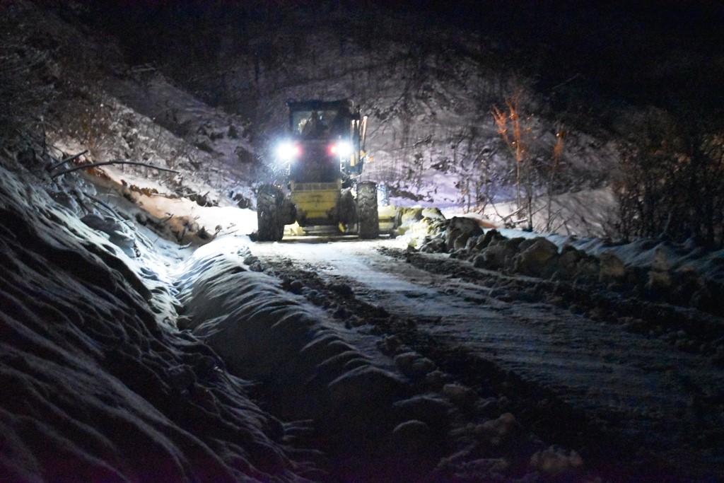 Bitlis'te mahsur kalan 10 kişi İl Özel İdare tarafından kurtarıldı