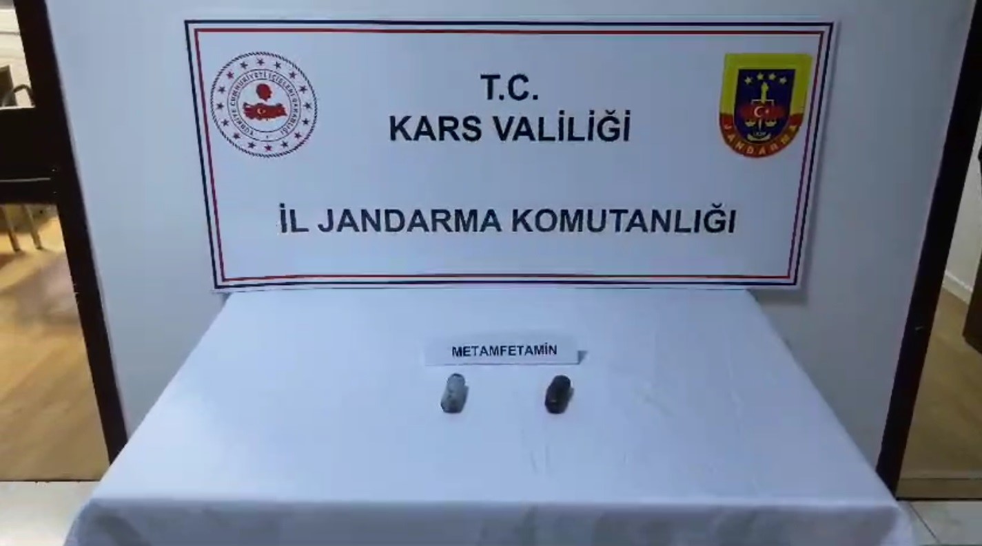 Kars'ta 1 kişinin makatından uyuşturucu çıktı