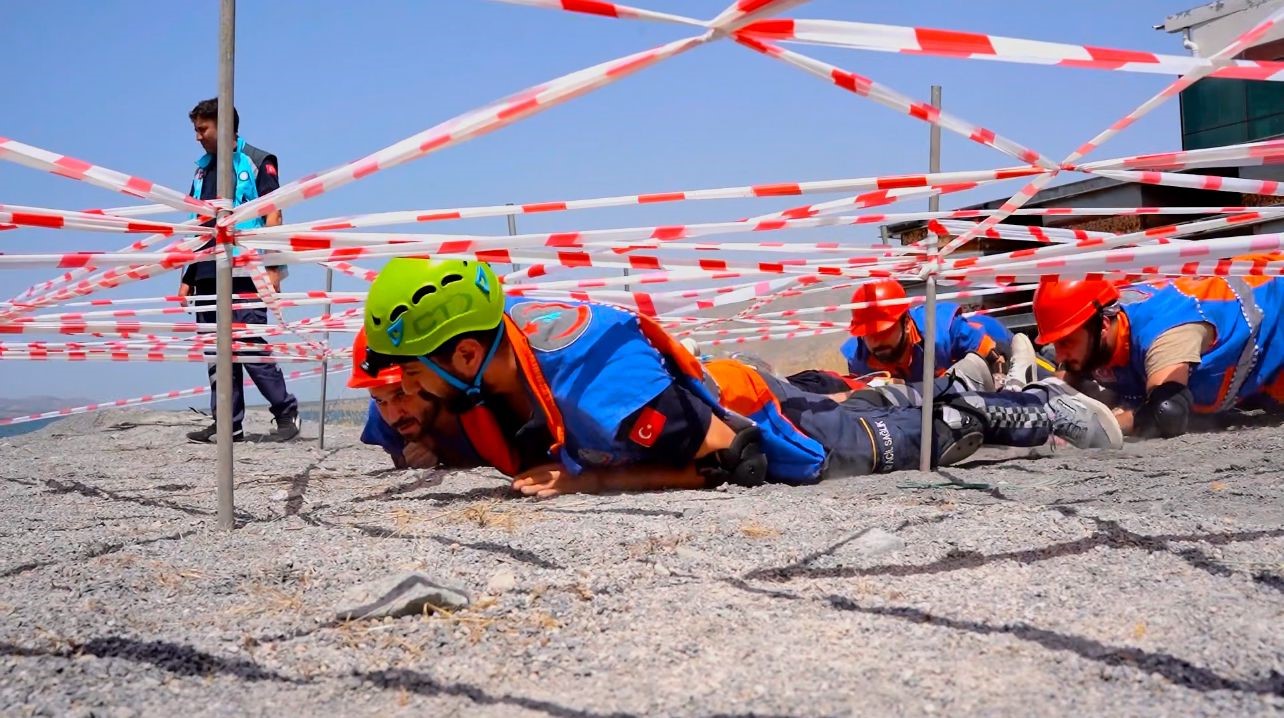 Malatya'da UMKE tatbikatı nefesleri kesti